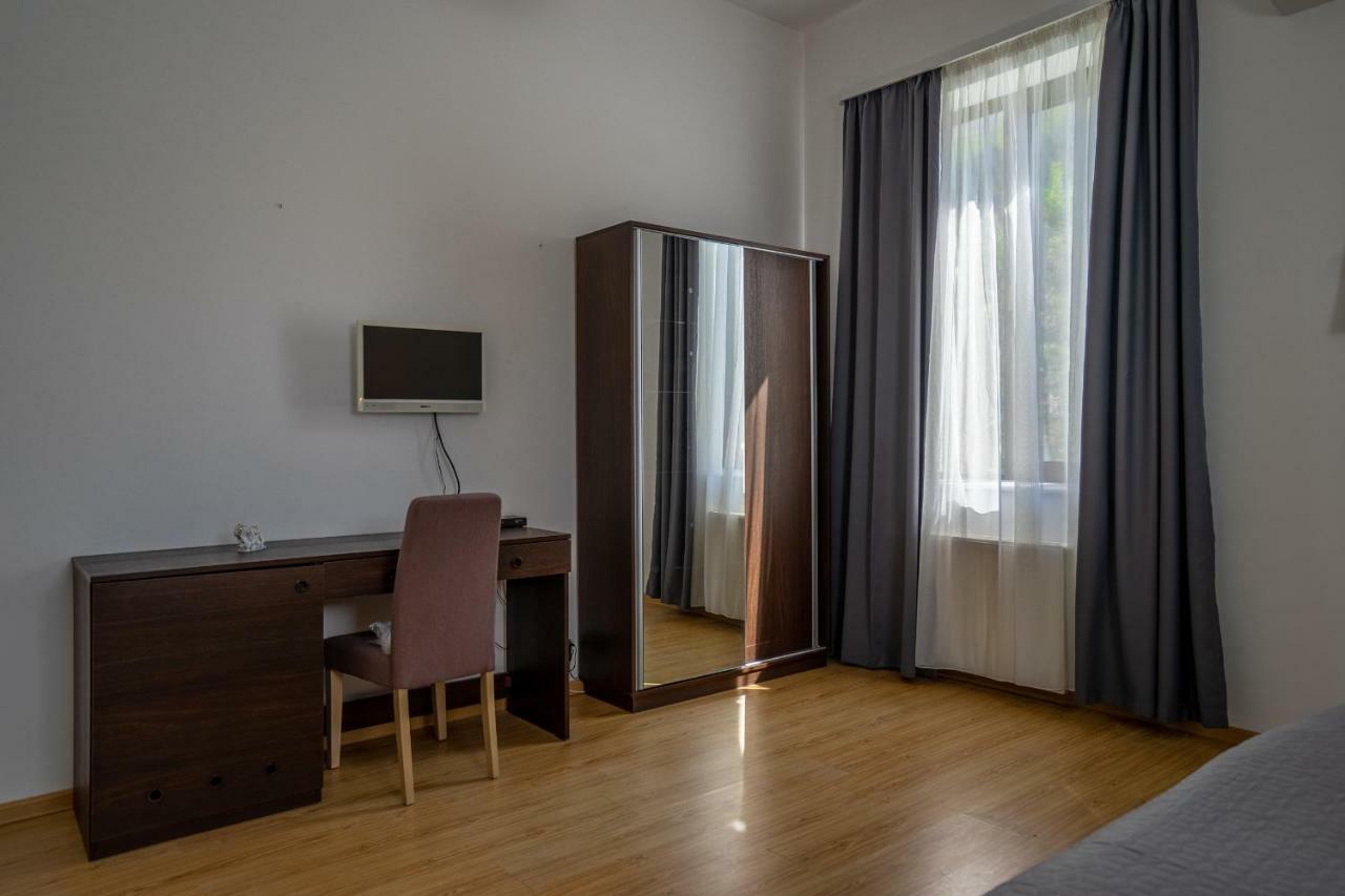 Vera View Hotel Тбилиси Экстерьер фото